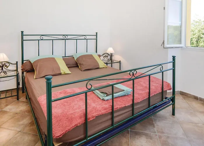 Holiday home Beautiful In Maria Poggio